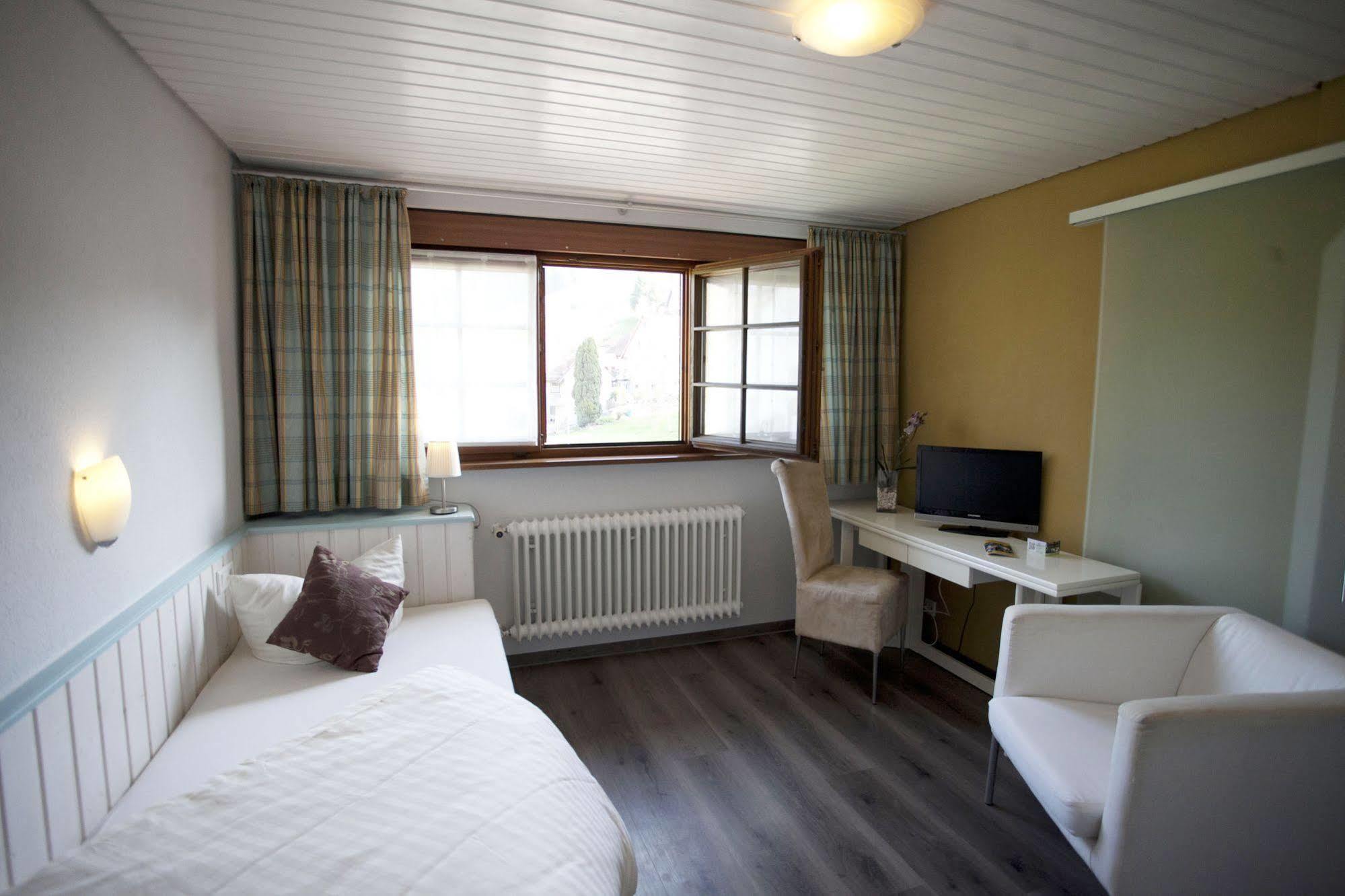 Freiaemter Hof Hotel Freiamt ภายนอก รูปภาพ